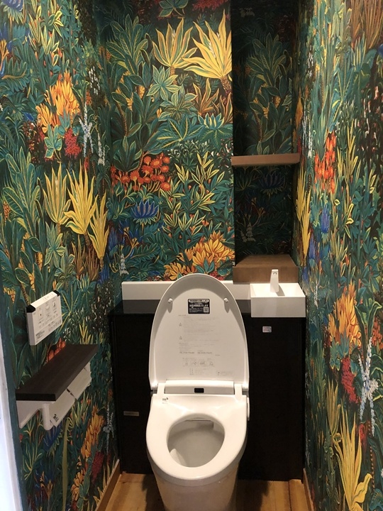 200710-165102_siraisisama toire midasi R.JPG