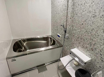 耐久性の高いステンレス製の浴槽をセレクト