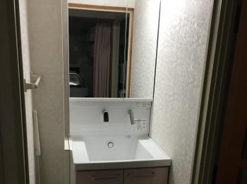 汚れがたまりにくい構造の「お掃除ラクラク排水口」