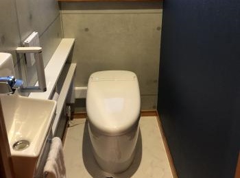 TOTOネオレストだけの3つの強み。除菌。防汚。清掃。